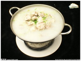 锅仔酸菜排骨