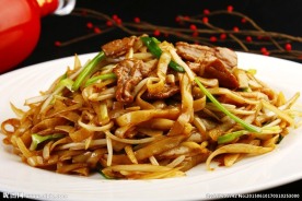 炒河粉