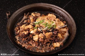 笨鸡炖蘑菇