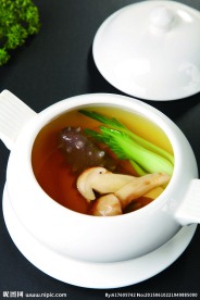 松茸菌肉汁炖辽参
