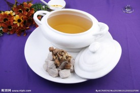 松茸菌炖老鸡