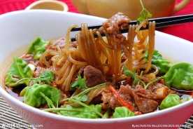 酸辣牛肉