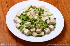 蒜苔炒豆腐