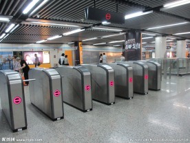 地铁站出站闸机