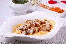芝士烤肉焗饭芝士烤肉焗饭