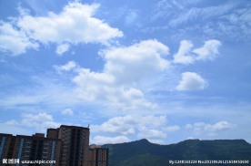 天空的云