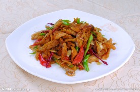 干明太鱼丝炒尖椒