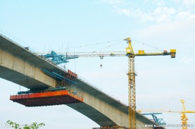 路桥建筑 空中驳接