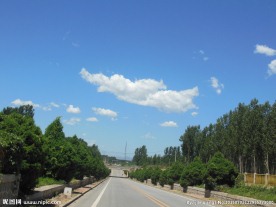 蓝天白云公路
