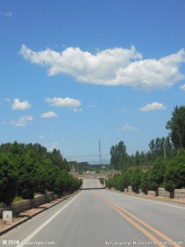 蓝天白云公路
