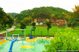 美丽乡村 雨雾蒙蒙