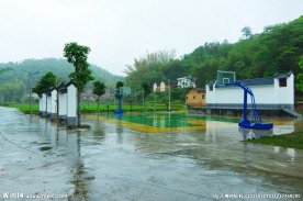 美丽乡村 雨雾蒙蒙