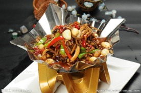 茶树菇烩肚条