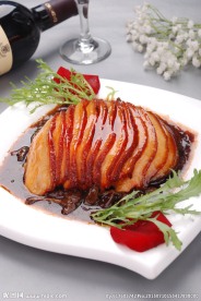 黄蘑扣肉
