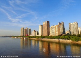 哈尔滨松花江畔风景
