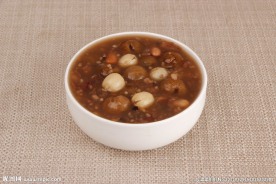 桂圆莲子八宝粥
