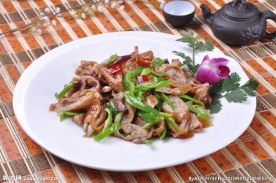 尖椒炒肠肚