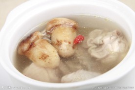 松茸炖老鸡