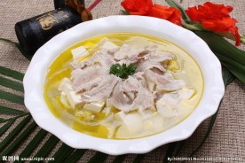 五花肉大白菜炖豆腐