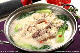 虾爬肉炖豆腐