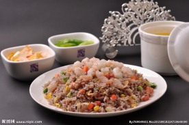 菠萝虾仁炒饭