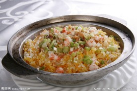金牌砂锅炒饭
