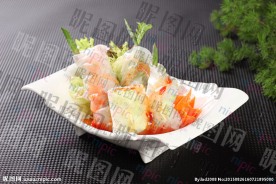 鲜虾米皮卷摆盘高清