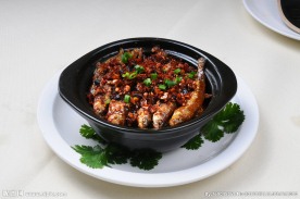 豆辣蒸小鱼