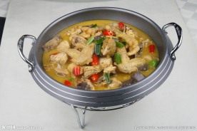 黄焖土鸡钵