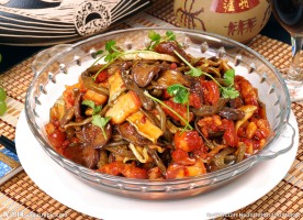 红烧肉焖干菜