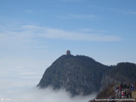 峨眉山
