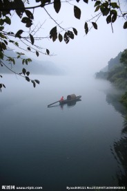 雾漫小东江