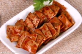 红油香菇豆干特写