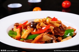 青椒炒野菌