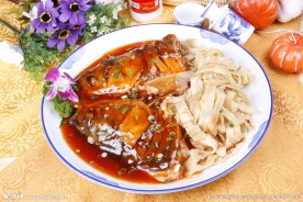 鱼头泡饼