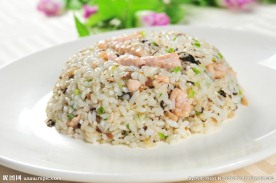 芽菜肉丝炒饭