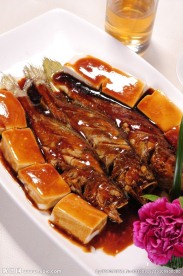 小黄鱼烧豆腐