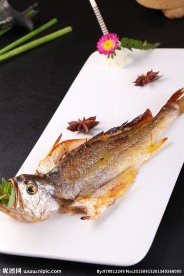 酥香小黄鱼