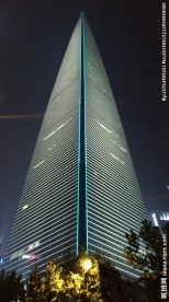 上海环球金融中心侧拍