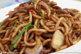牛肉炒乌冬