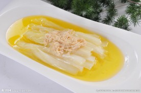 鸡汁鱼翅煮娃娃菜