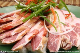 腊肉蒸目鱼蛋