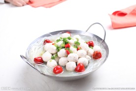 金丝酸菜鱼丸锅