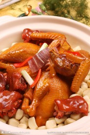 蒜香花雕原味鸡