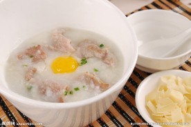 窝蛋牛肉粥