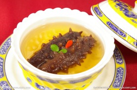 清汤活海参
