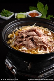 翘脚牛肉