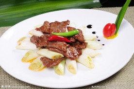 沙嗲葱爆牛肉每份