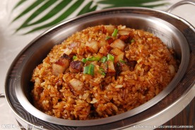 红烧肉卤炒饭