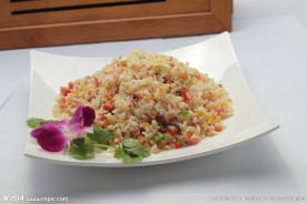 培根香肠炒饭